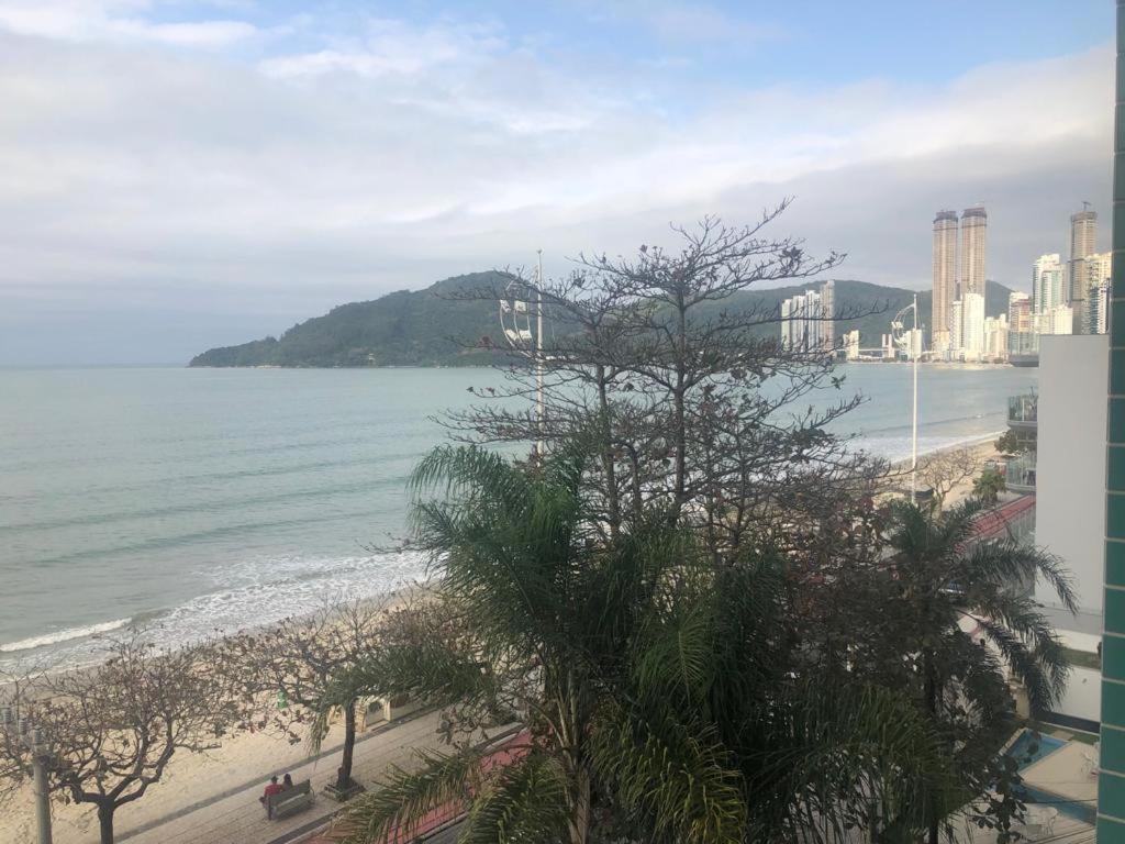 Baln Camboriu - Beira Mar Apartment Balneario Camboriu Bagian luar foto