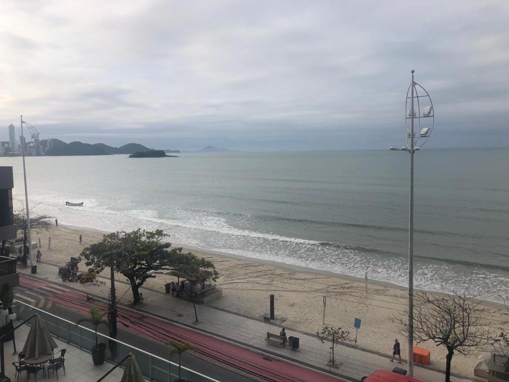 Baln Camboriu - Beira Mar Apartment Balneario Camboriu Bagian luar foto